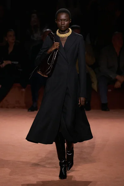 Look 2